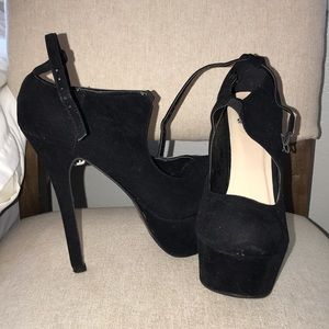 Black ankle strap pumps